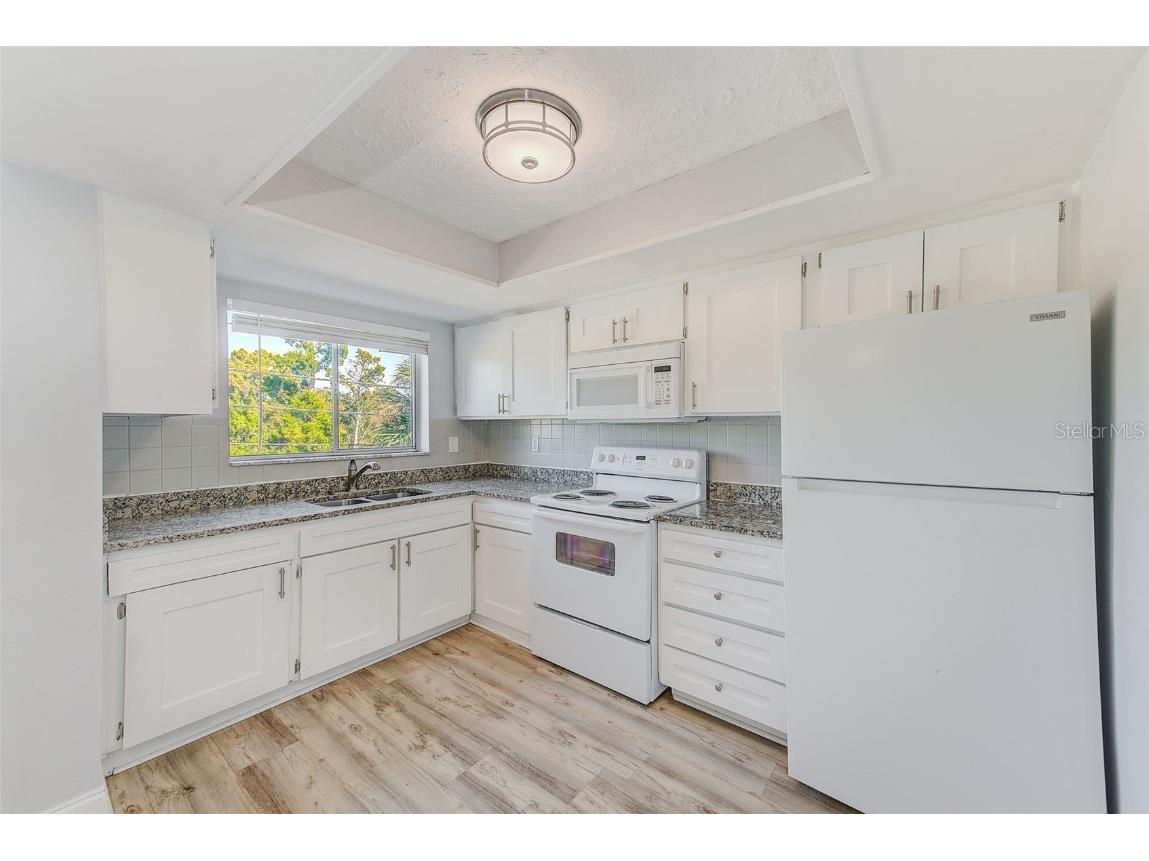 1329 Drew Street #9 Clearwater FL 33755 TB8437516 image3