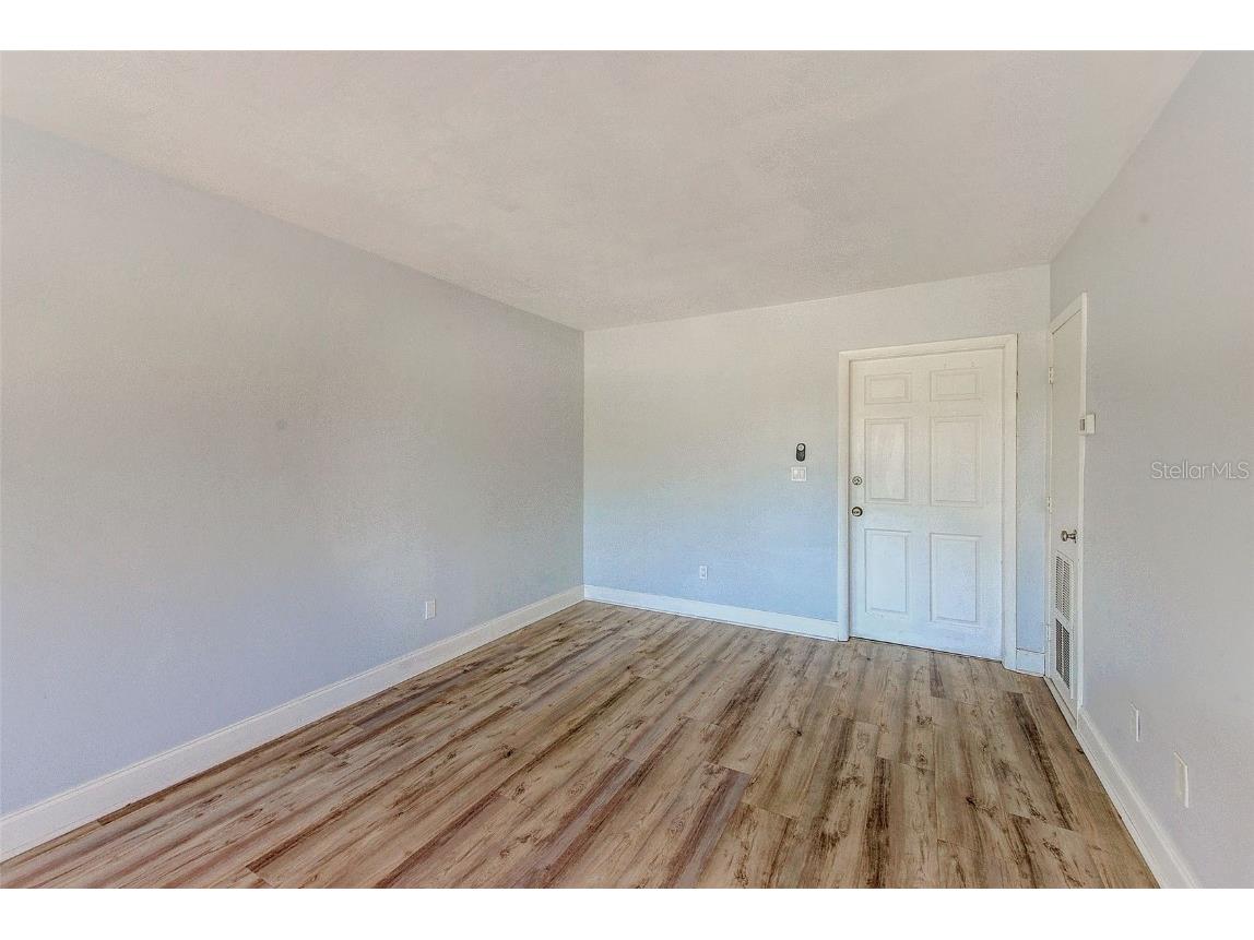 1329 Drew Street #9 Clearwater FL 33755 TB8437516 image5