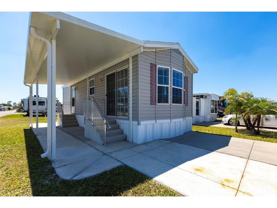 1329 Trout Punta Gorda FL 33950 C7507606 image1