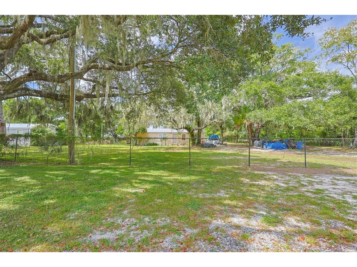 1329 Wilkinson Drive Plant City FL 33566 TB8440276 image1