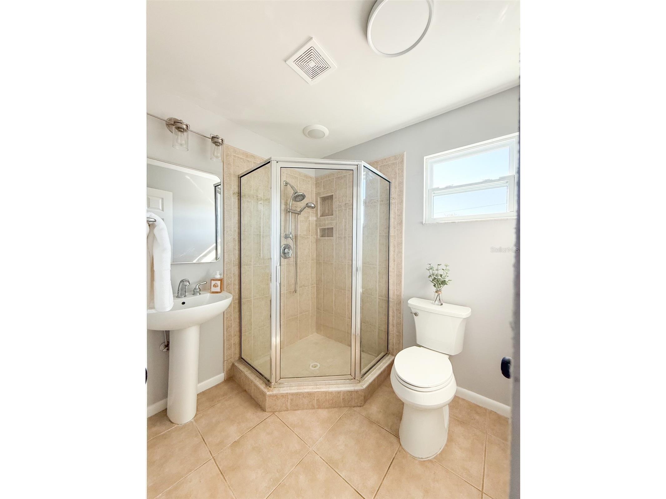 13290 3rd Street E Madeira Beach FL 33708 W7887076 image18
