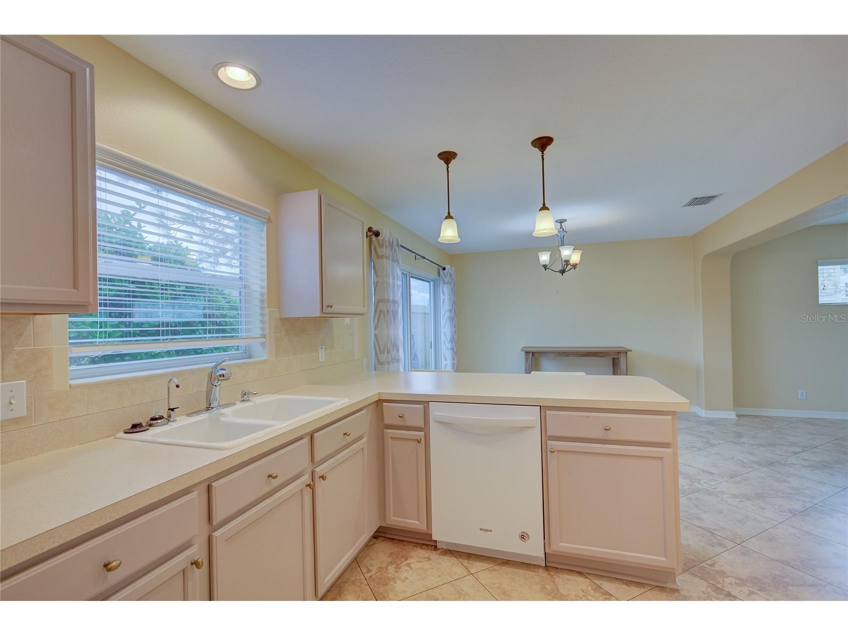 13298 Thoroughbred Loop Largo FL 33773 TB8522026 image7