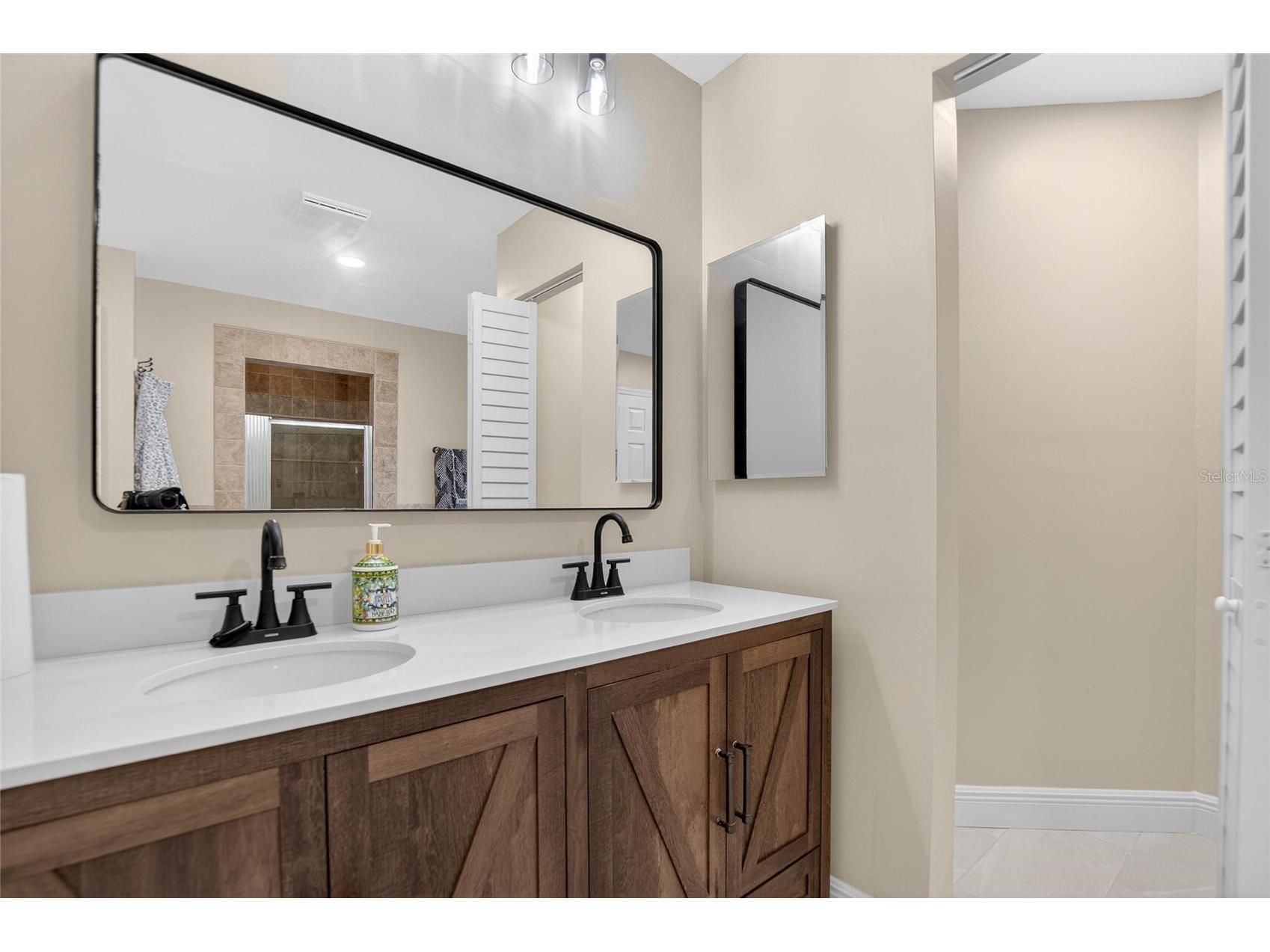 133 Barrington Drive Brandon FL 33511 TB8465143 image49