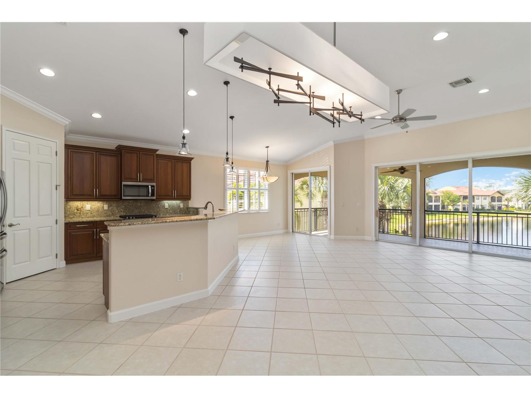 133 Bella Vista Terrace #32C North Venice FL 34275 N6143313 image8