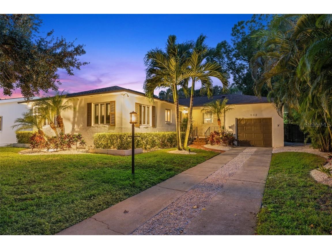 133 Catalan Boulevard NE Saint Petersburg FL 33704 U8213677 image1