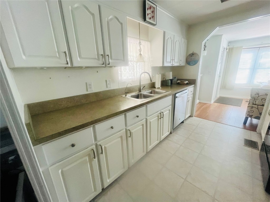 133 Cedar Drive Palm Harbor FL 34684 TB8367826 image4