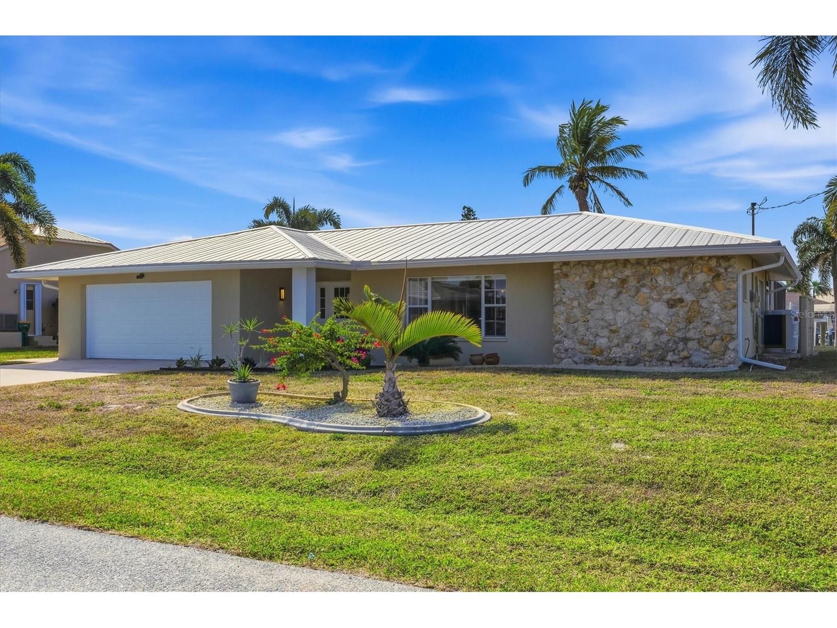 133 Colonial Street SE Port Charlotte FL 33952 - CHARLOTTE HARBOR PEACE RIVER N6142639 image2