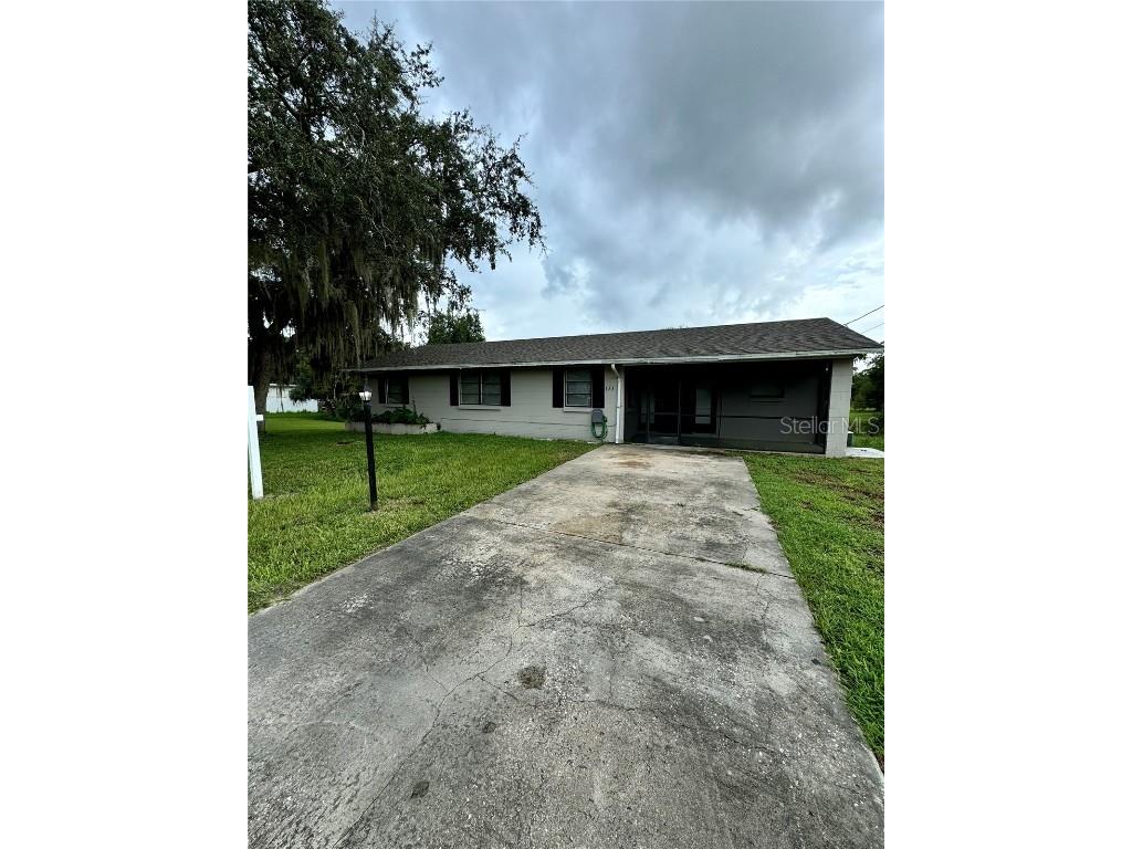 133 Debary Drive Debary FL 32713 - Lake of The Woods V4938344 image1