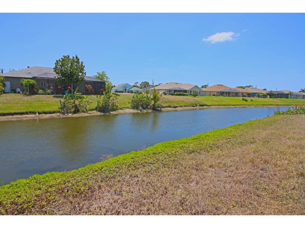 133 Fairway Road Rotonda West FL 33947 C7509174 image14