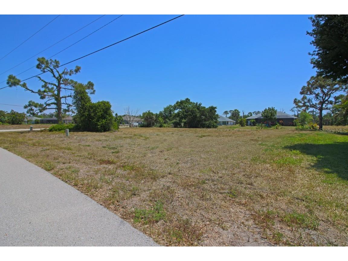 133 Fairway Road Rotonda West FL 33947 C7509174 image9