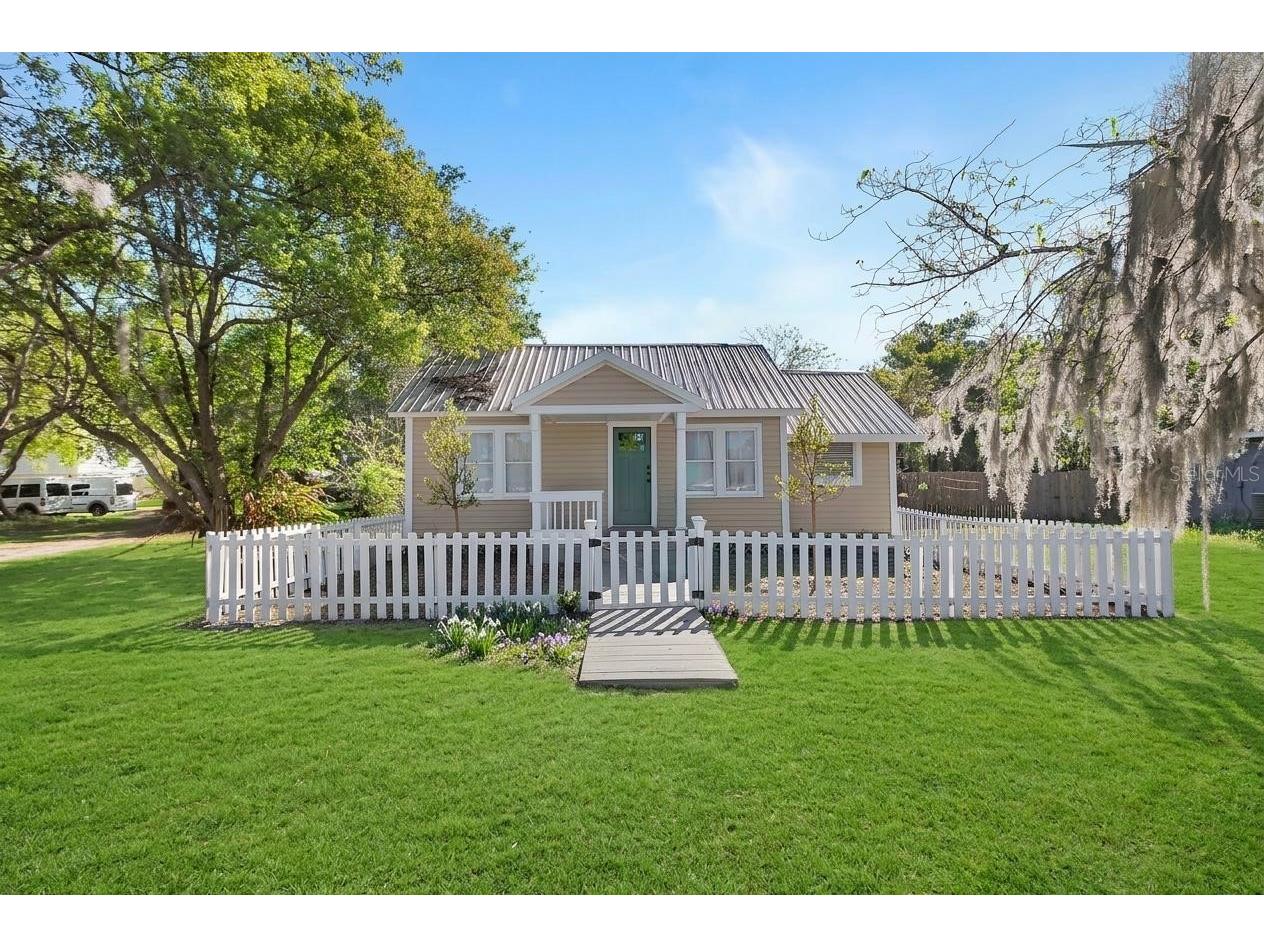 133 Lucie Avenue Deland FL 32720 V4947782 image1