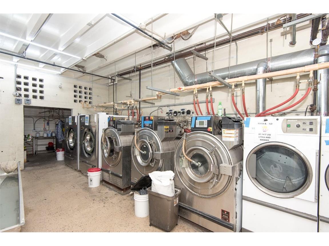 133 Main Street E Daytona Beach FL 32118 - HALIFAX RIVER V4942306 image33