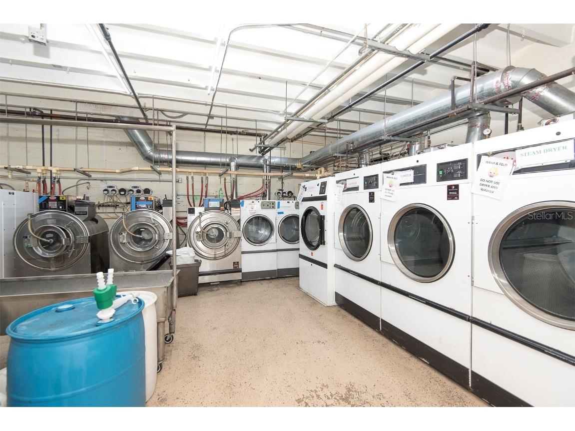 133 Main Street E Daytona Beach FL 32118 - HALIFAX RIVER V4942306 image34