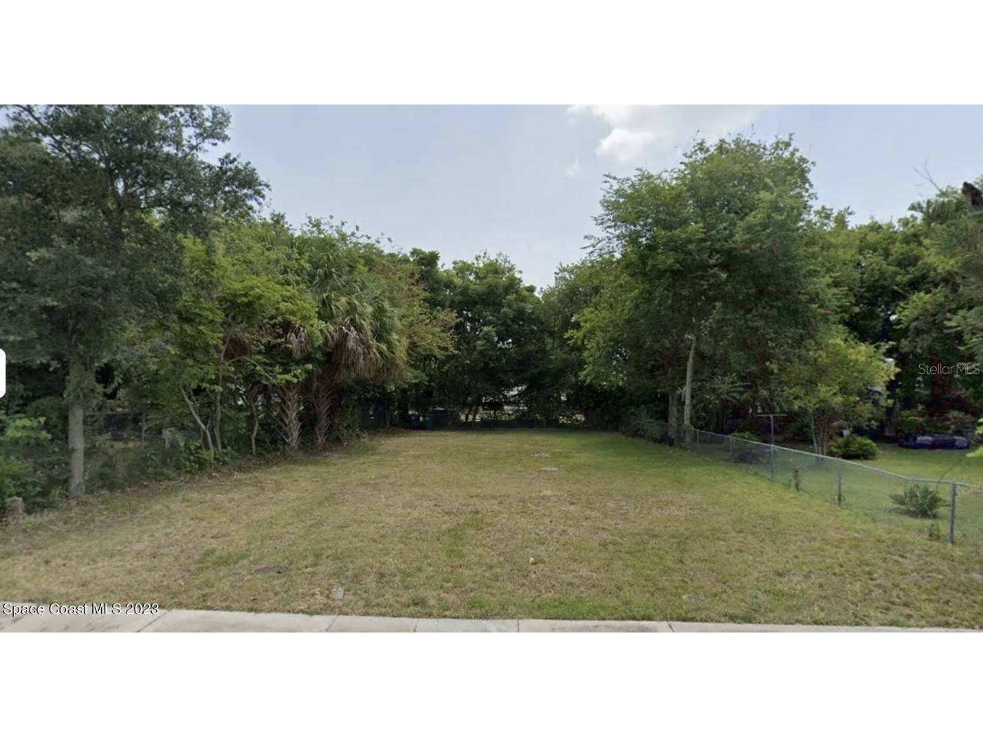 133 N Helme Place Daytona Beach FL 32114 S5118242 image1