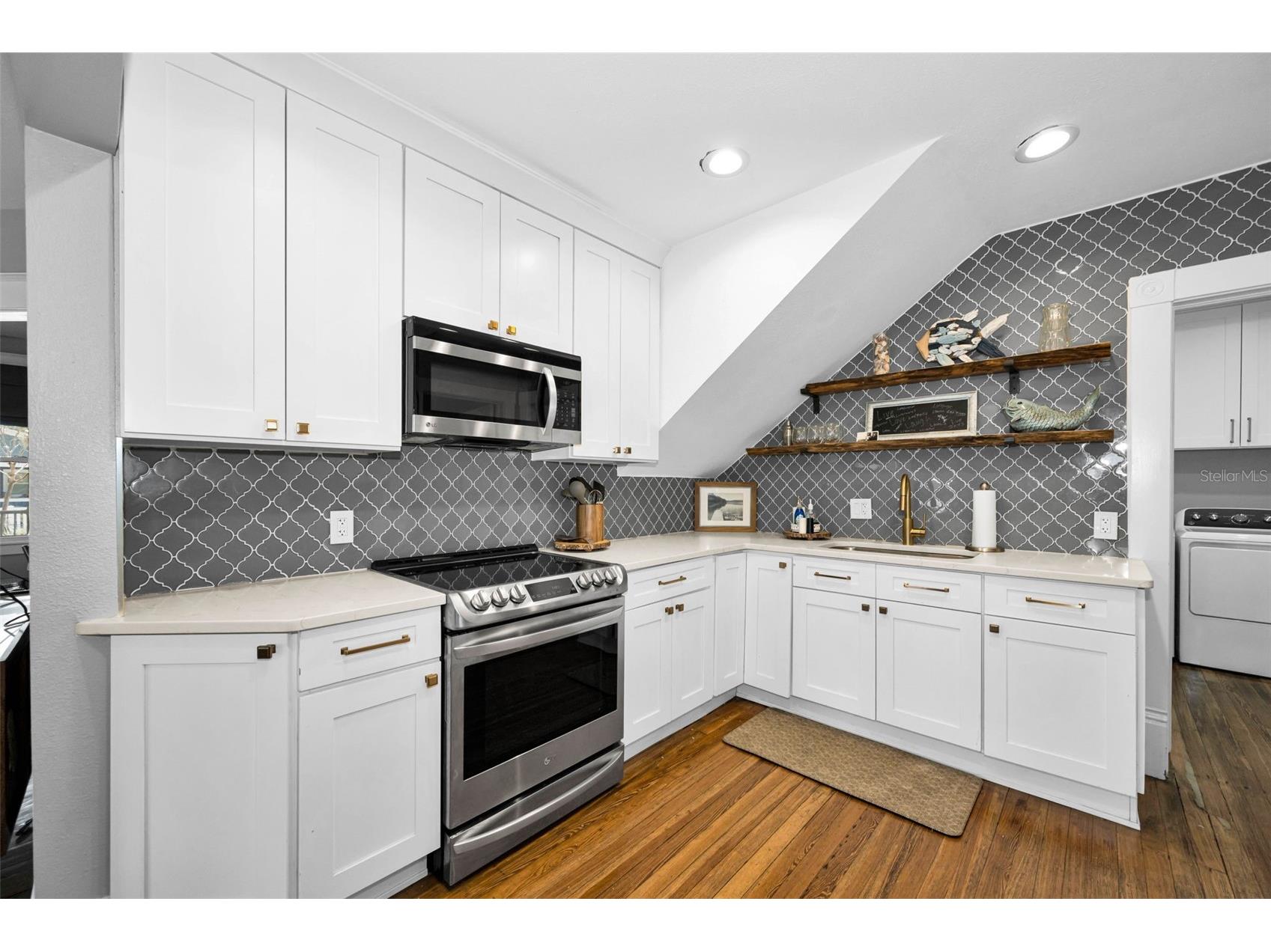 133 N Pinellas Avenue Tarpon Springs FL 34689 W7883780 image22
