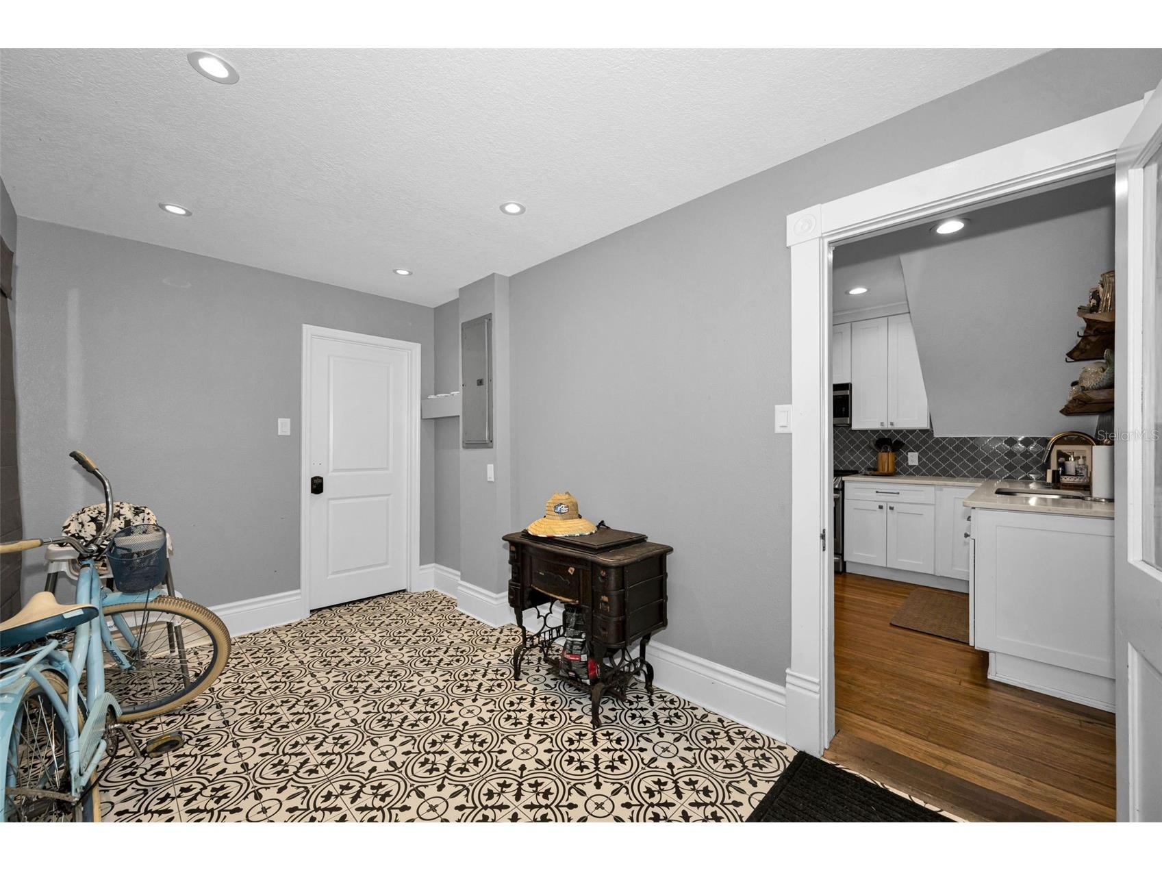 133 N Pinellas Avenue Tarpon Springs FL 34689 W7883780 image34