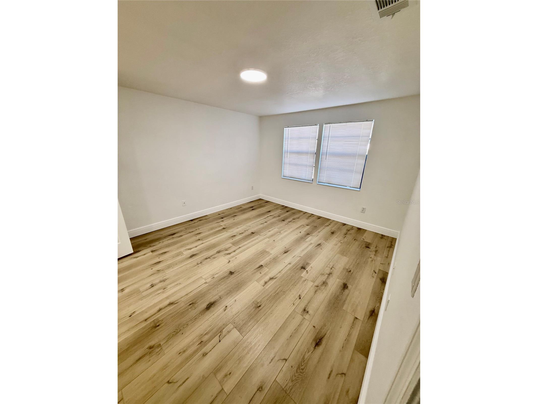 133 Sabal Court #B Oldsmar FL 34677 TB8475994 image4