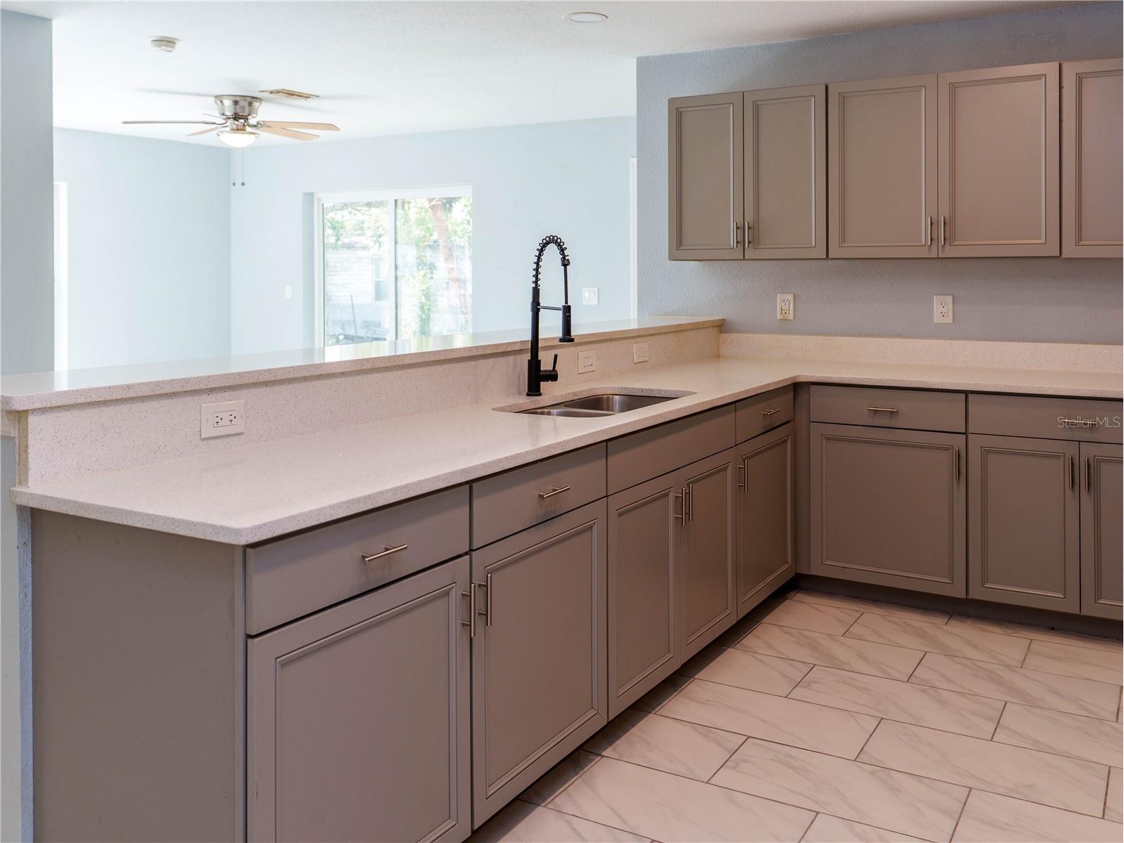 133 W Park Avenue #B Lake Wales FL 33853 O6395935 image3