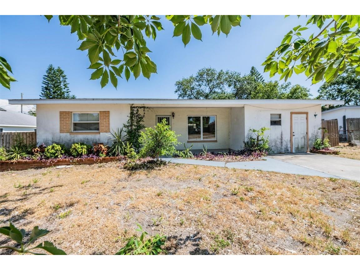 1330 Alaska Avenue Palm Harbor FL 34683 U8245581 image1