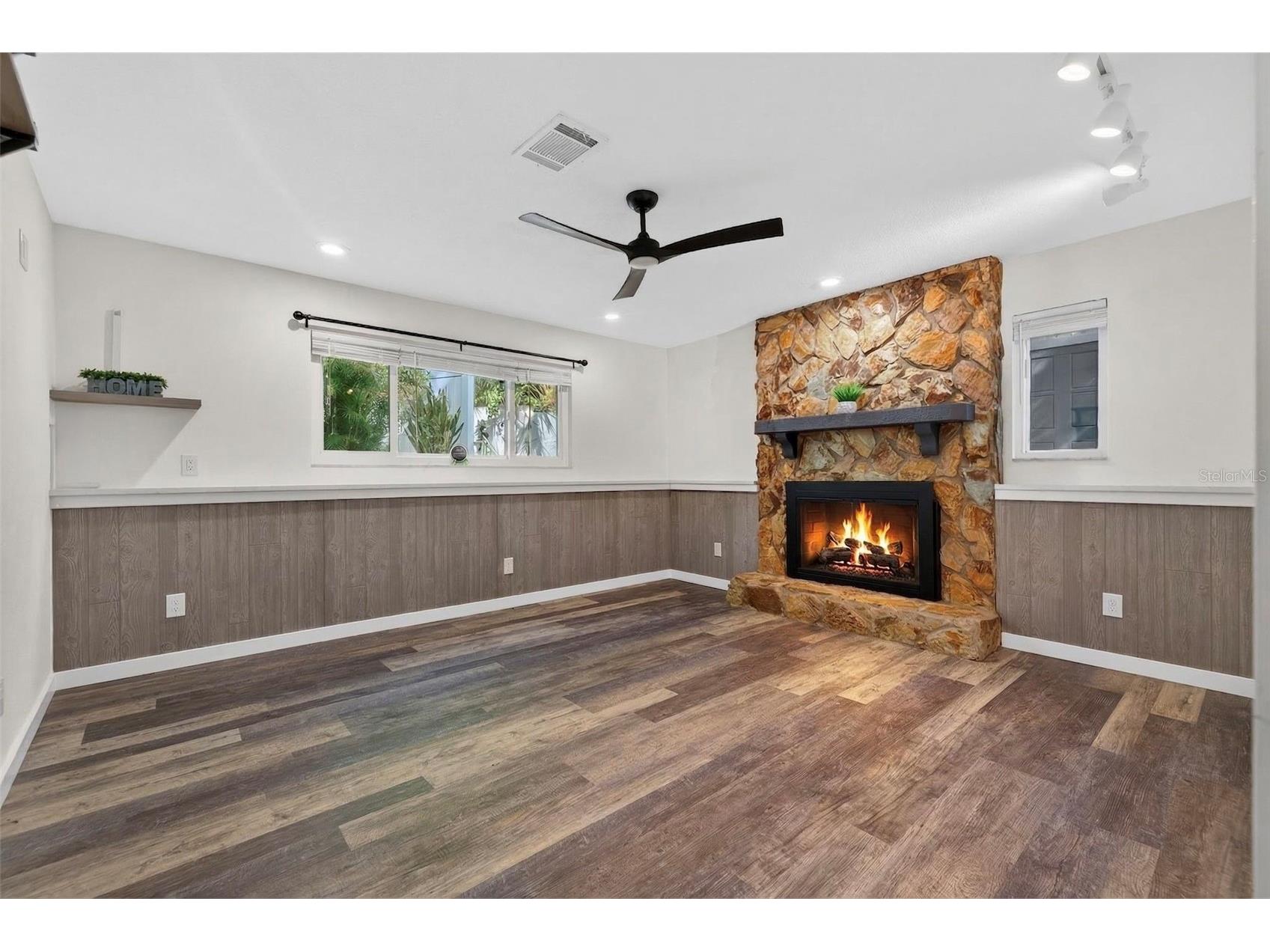 1330 Belcher Drive Tarpon Springs FL 34689 TB8494580 image21