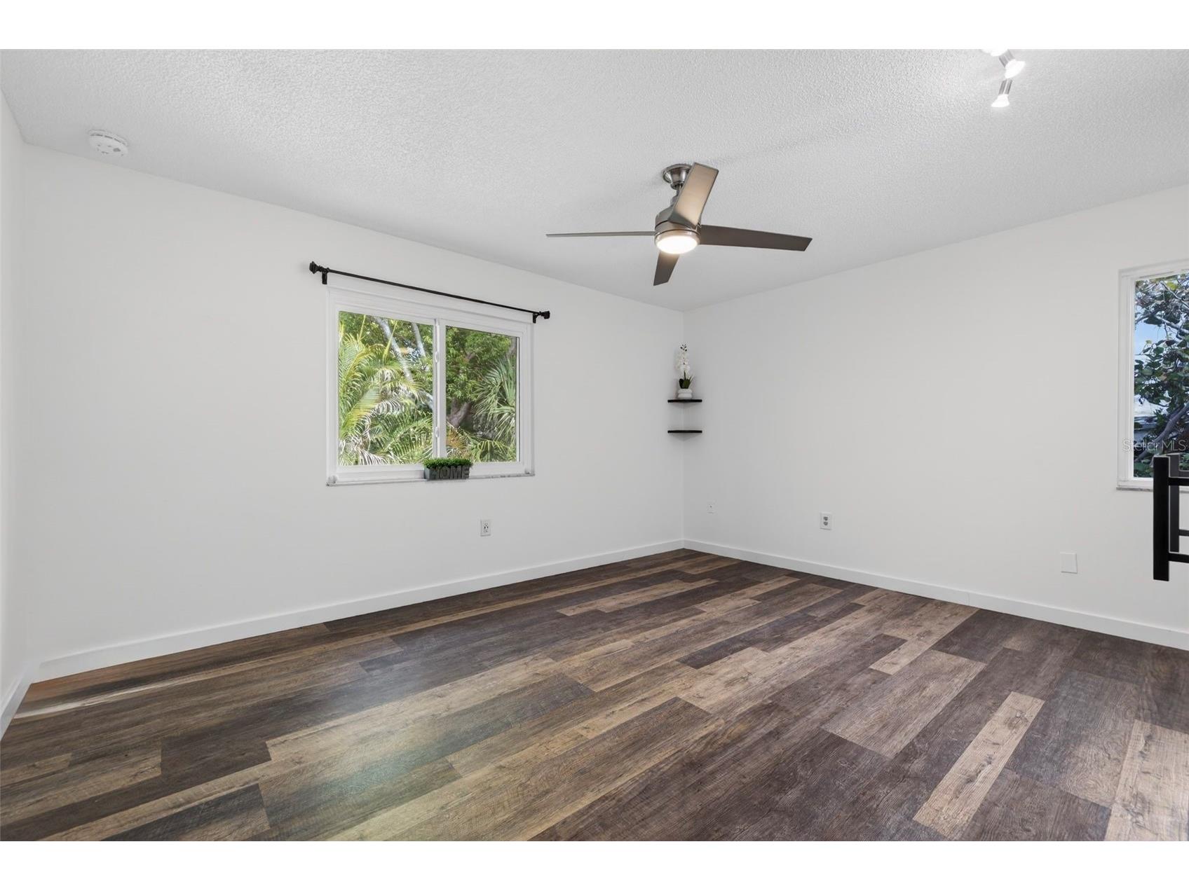 1330 Belcher Drive Tarpon Springs FL 34689 TB8494580 image22