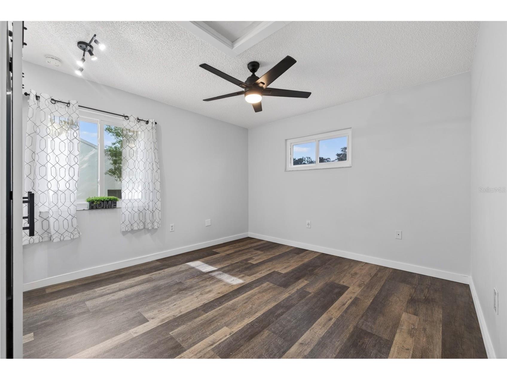 1330 Belcher Drive Tarpon Springs FL 34689 TB8494580 image23