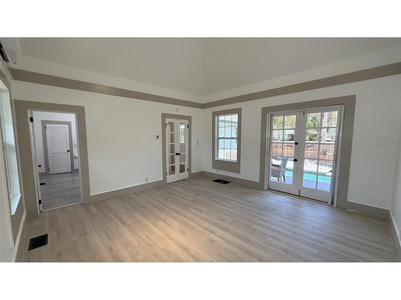 1330 Cherry Street NE Saint Petersburg FL 33701 A4672547 image19