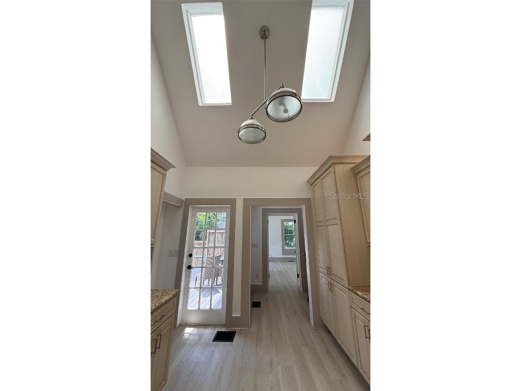 1330 Cherry Street NE Saint Petersburg FL 33701 A4672547 image30