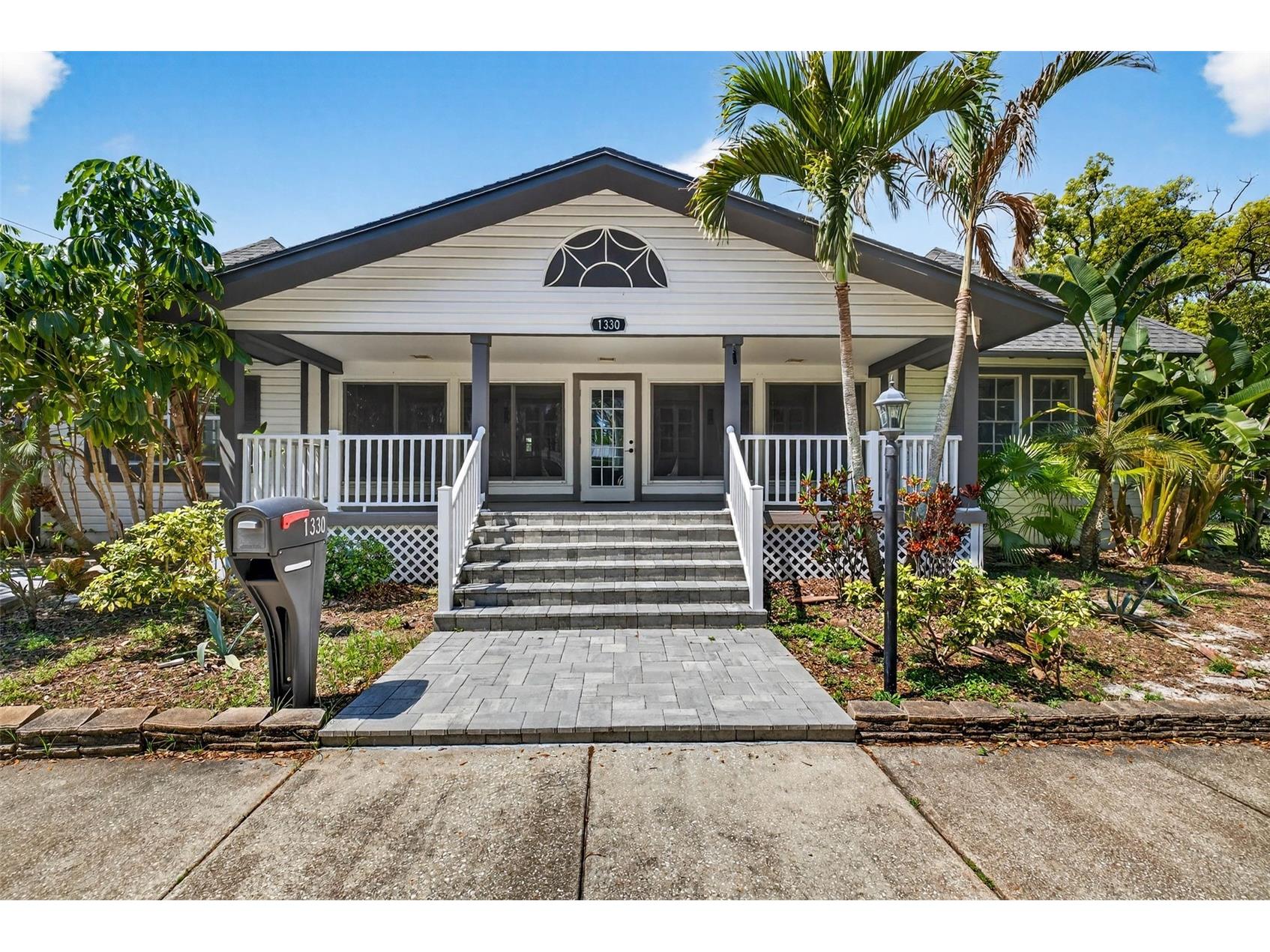 1330 Cherry Street NE Saint Petersburg FL 33701 O6393648 image1