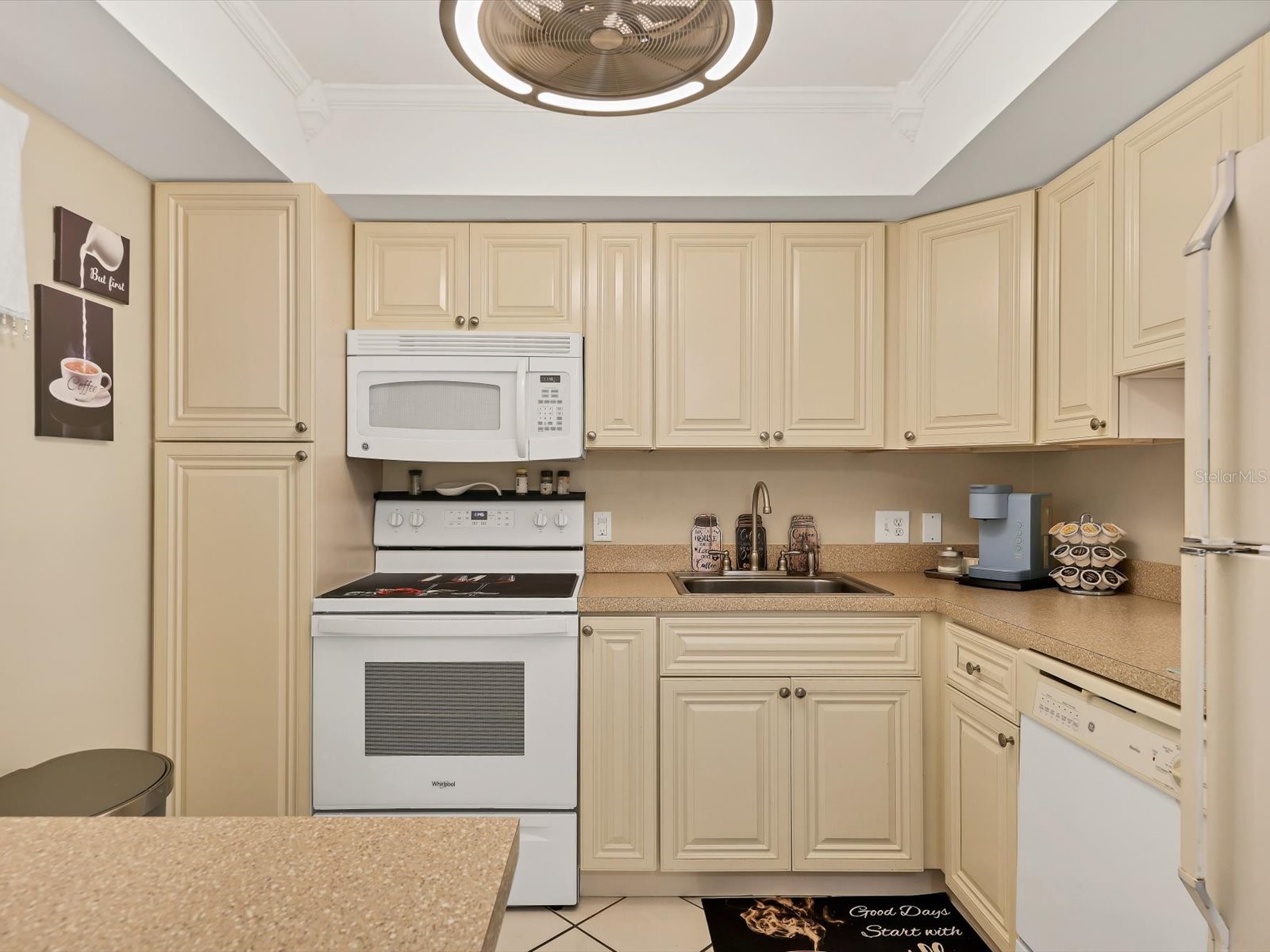 1330 Glen Oaks Drive E #174D Sarasota FL 34232 A4680004 image16