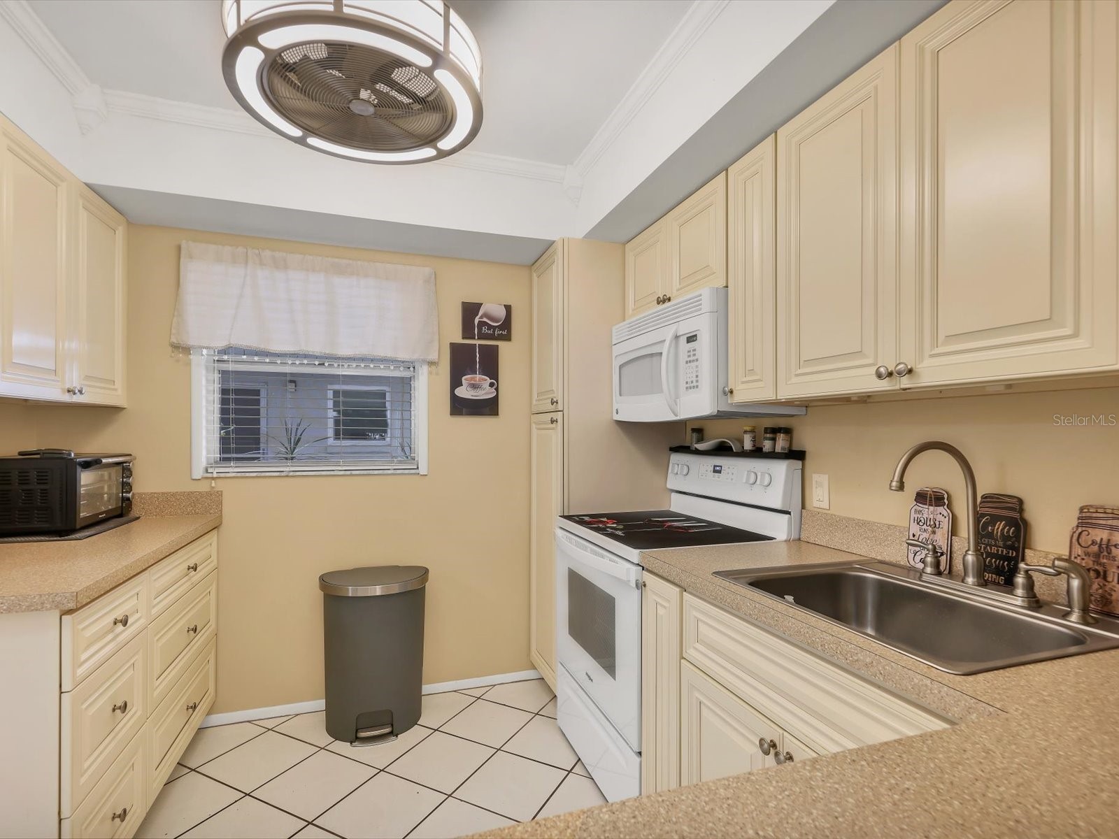 1330 Glen Oaks Drive E #174D Sarasota FL 34232 A4680004 image19