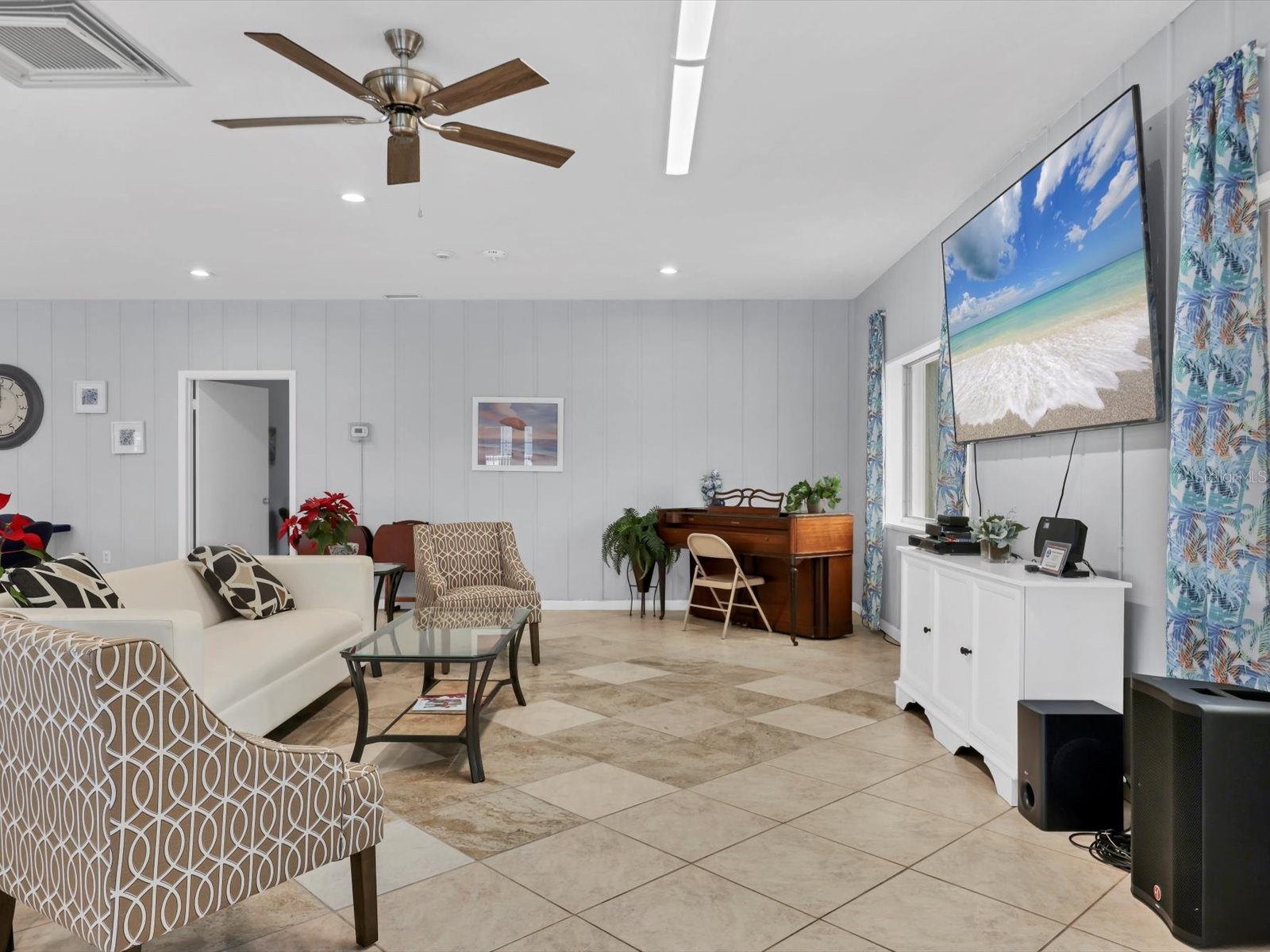 1330 Glen Oaks Drive E #174D Sarasota FL 34232 A4680004 image29