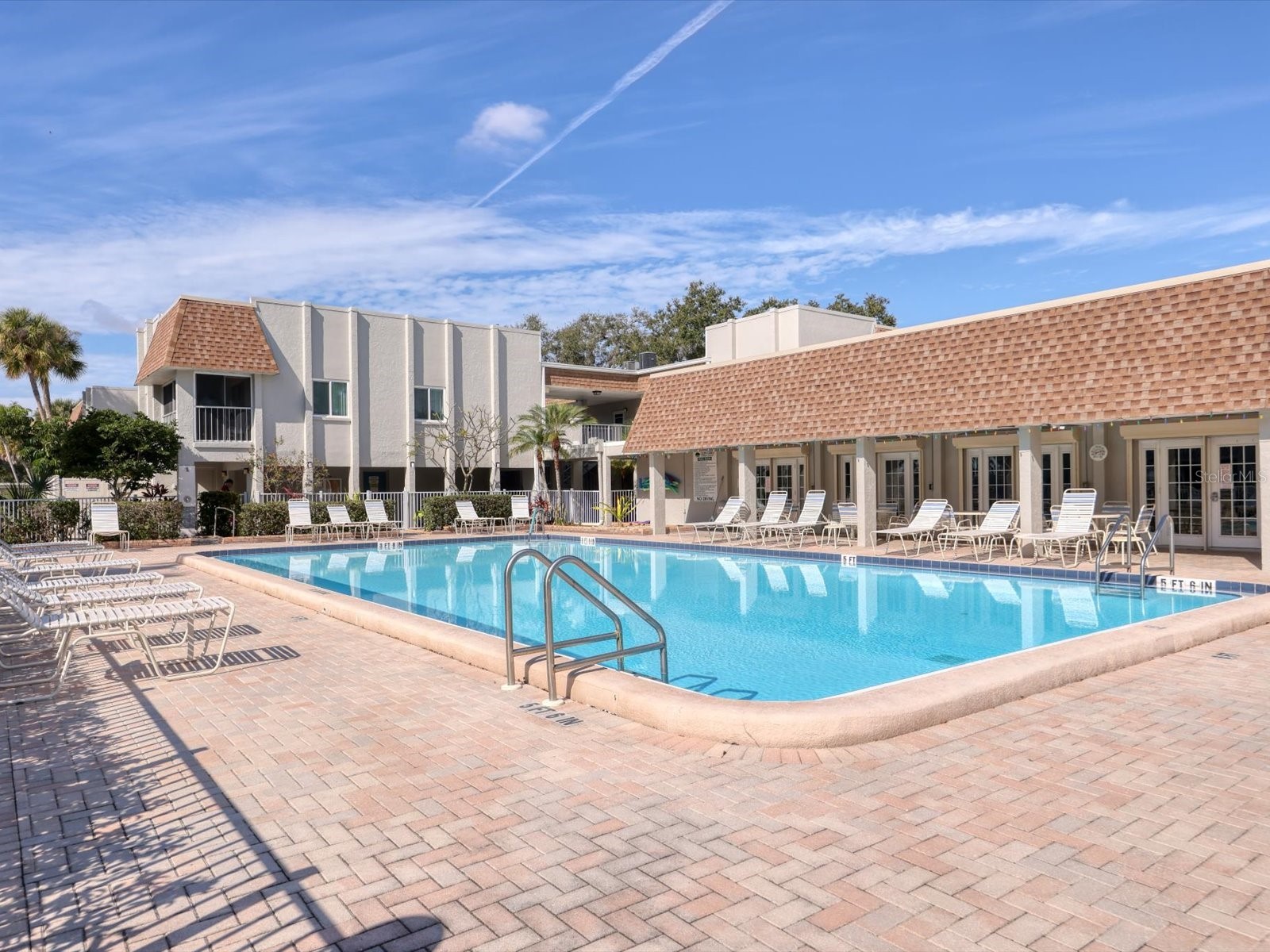 1330 Glen Oaks Drive E #174D Sarasota FL 34232 A4680004 image40