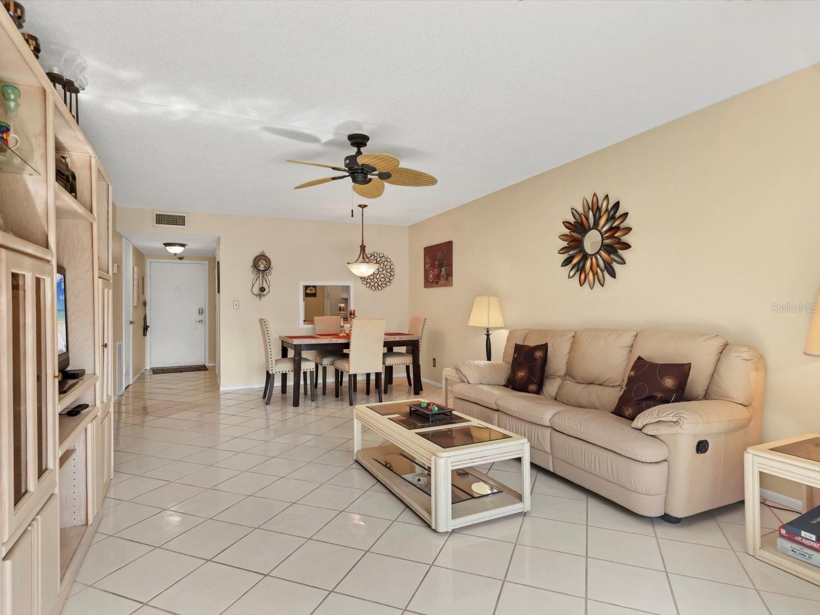 1330 Glen Oaks Drive E #174D Sarasota FL 34232 A4680004 image5