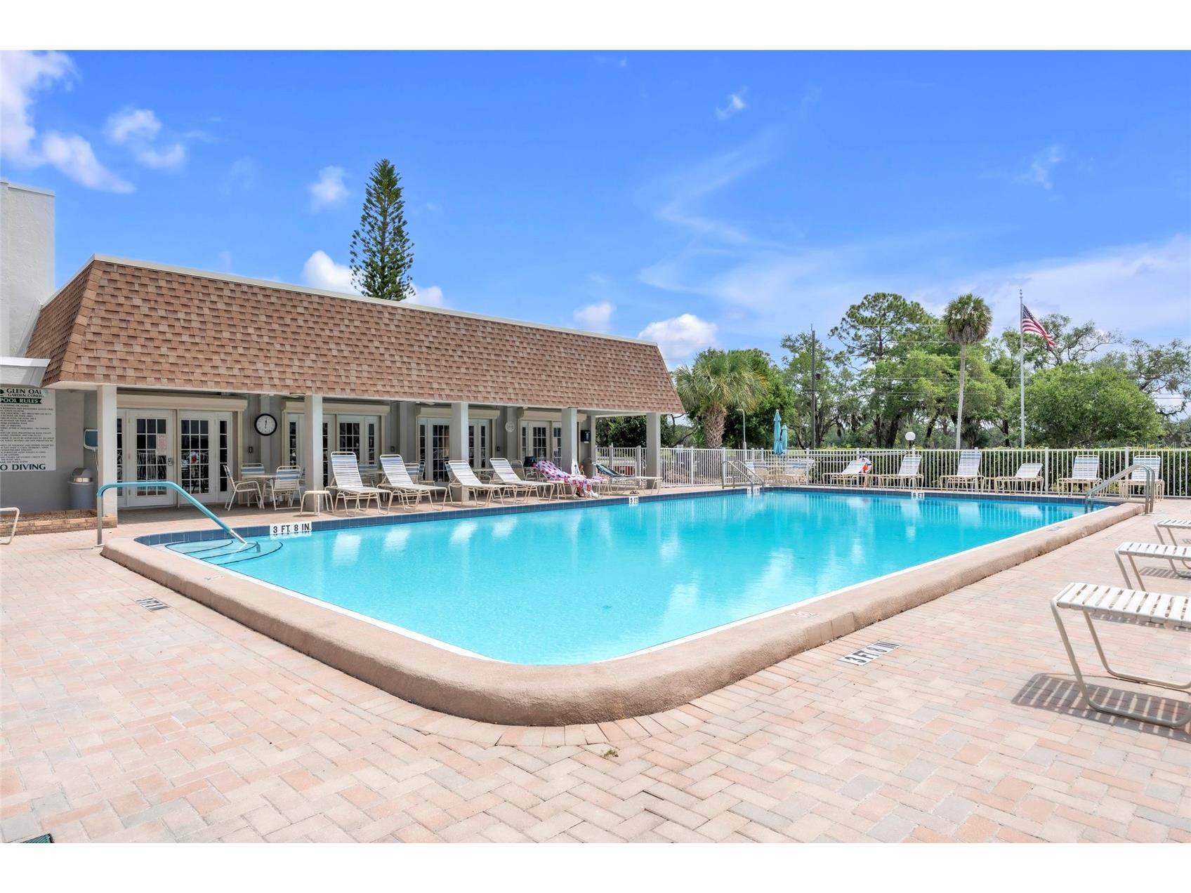1330 Glen Oaks Drive E #269D Sarasota FL 34232 A4691075 image35