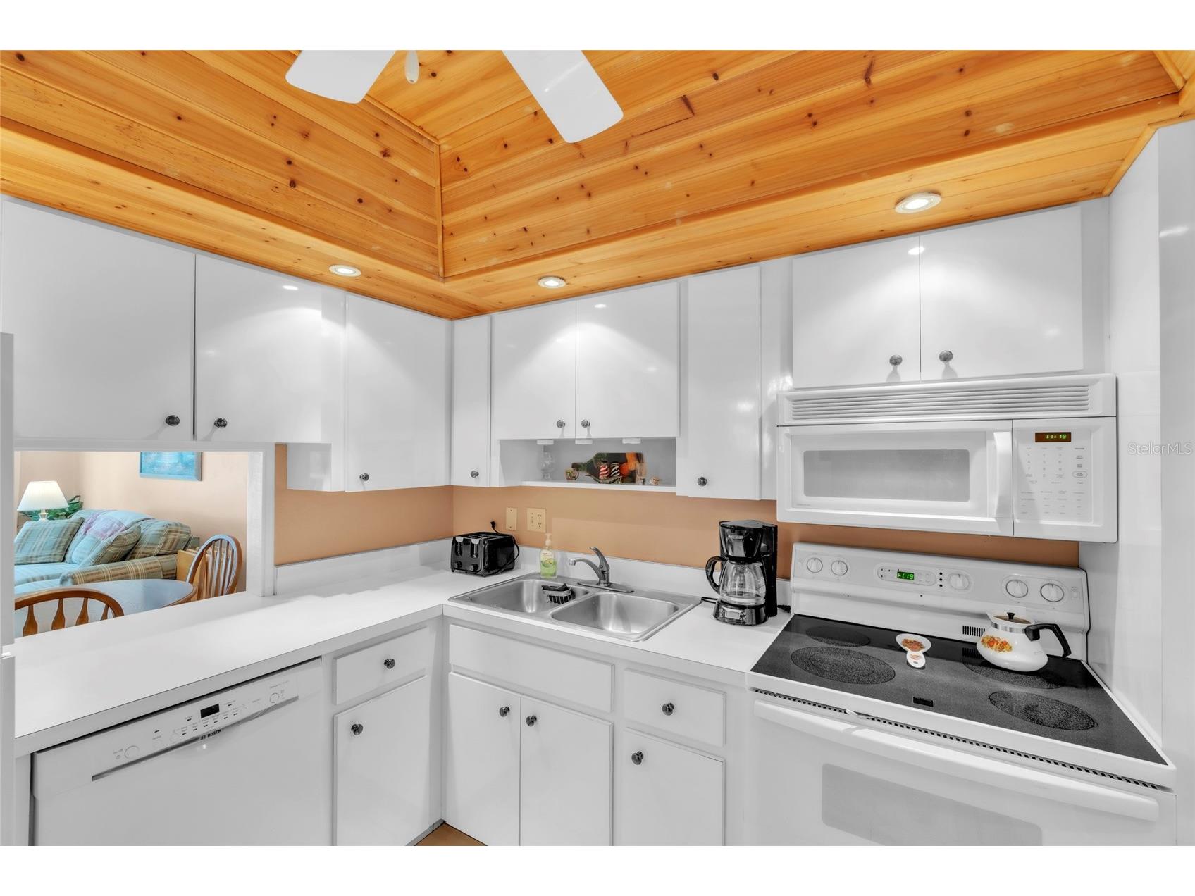 1330 Glen Oaks Drive E #269D Sarasota FL 34232 A4691075 image6