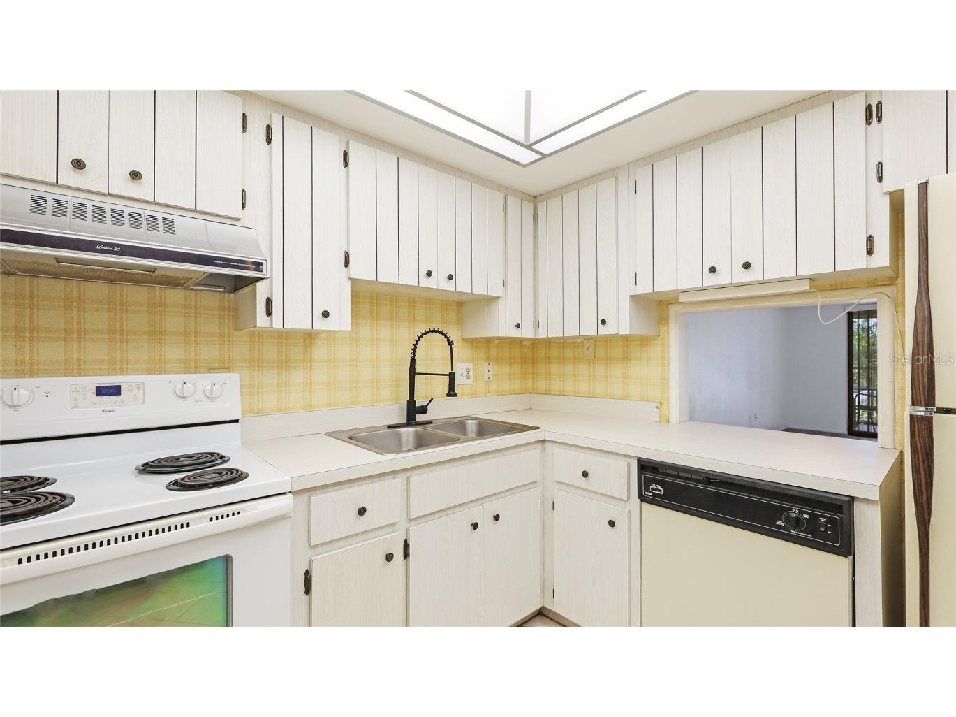 1330 Glen Oaks Drive E #374D Sarasota FL 34232 A4647334 image10