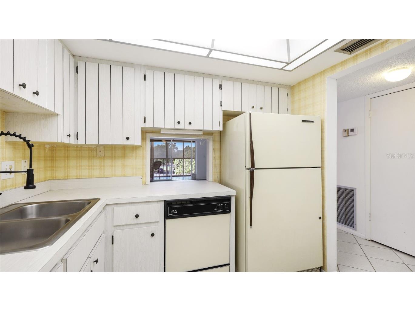 1330 Glen Oaks Drive E #374D Sarasota FL 34232 A4647334 image11