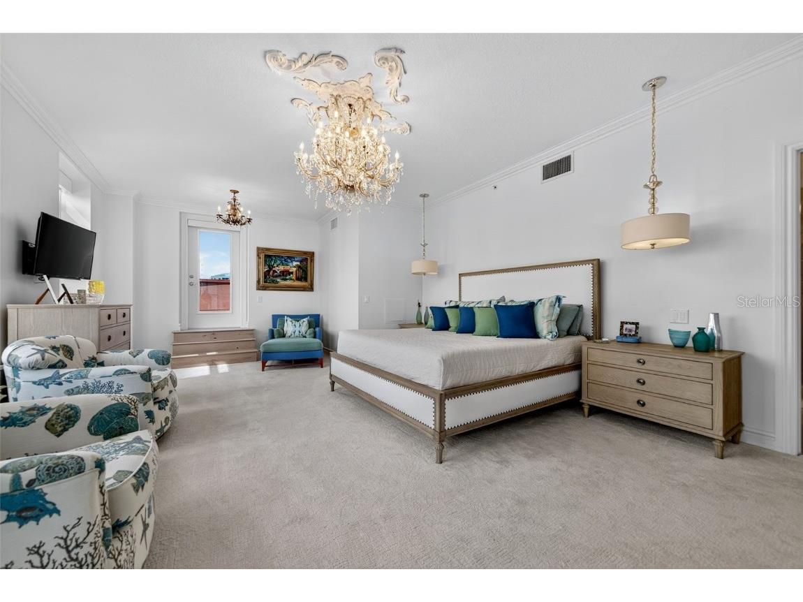 1330 Main Street #3 Sarasota FL 34236 A4665421 image28