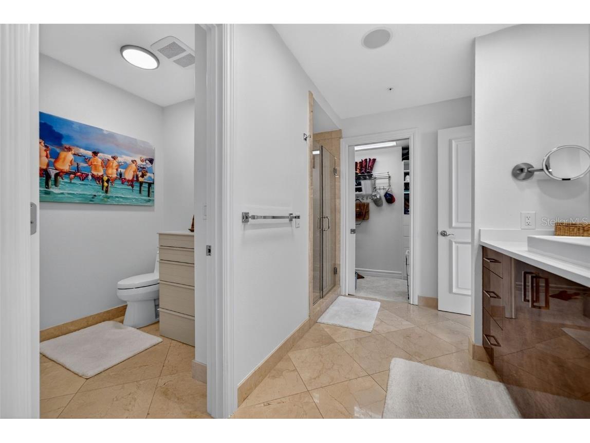 1330 Main Street #3 Sarasota FL 34236 A4665421 image41