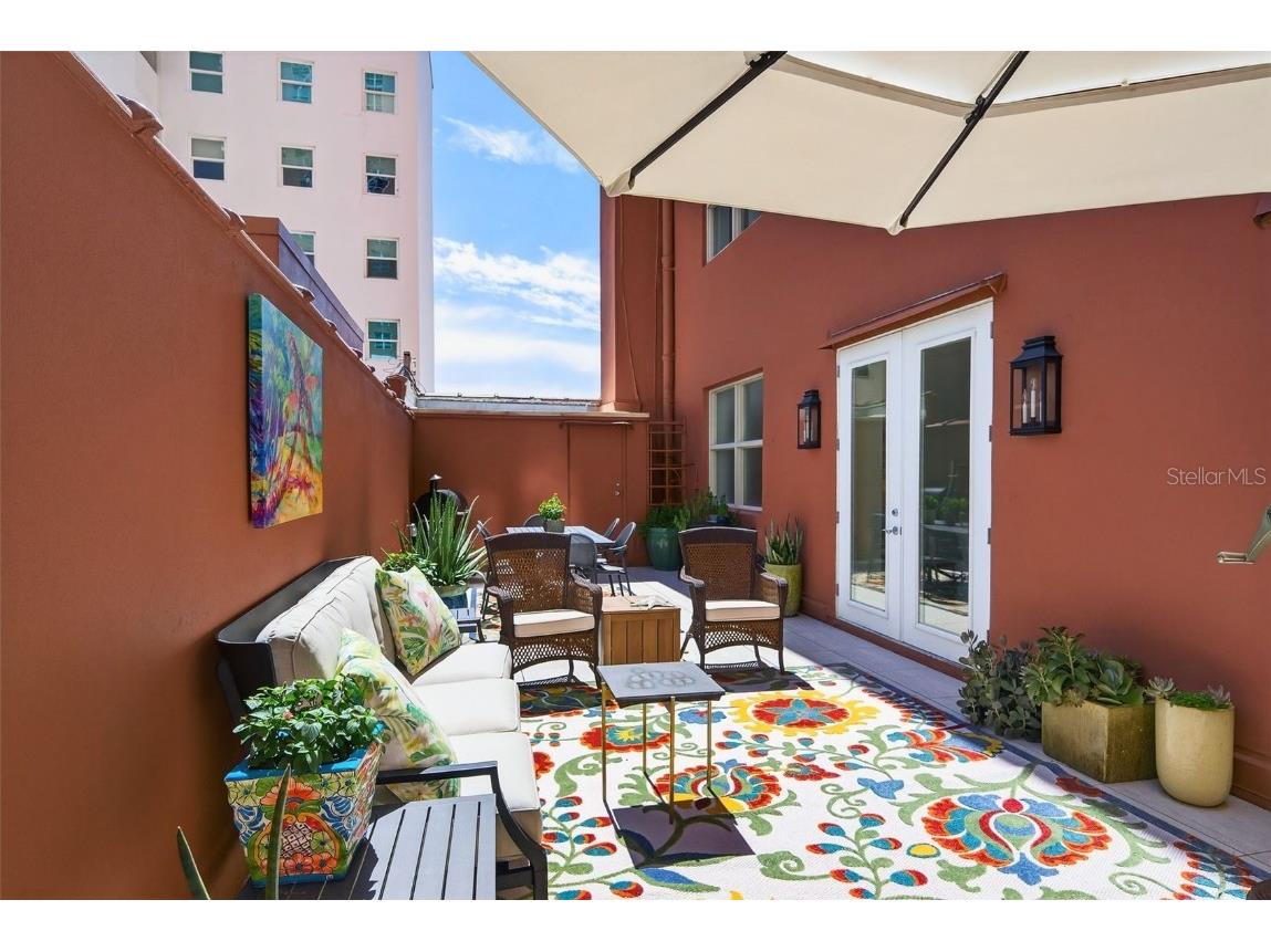 1330 Main Street #3 Sarasota FL 34236 A4665421 image54