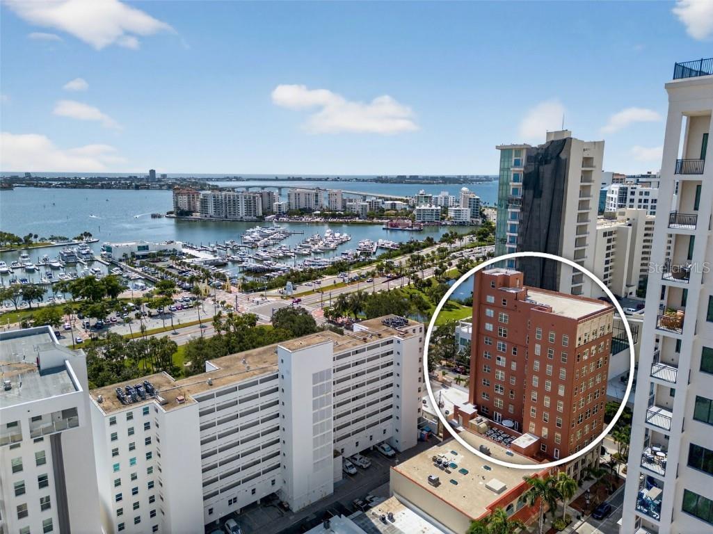 1330 Main Street #3 Sarasota FL 34236 A4665421 image57