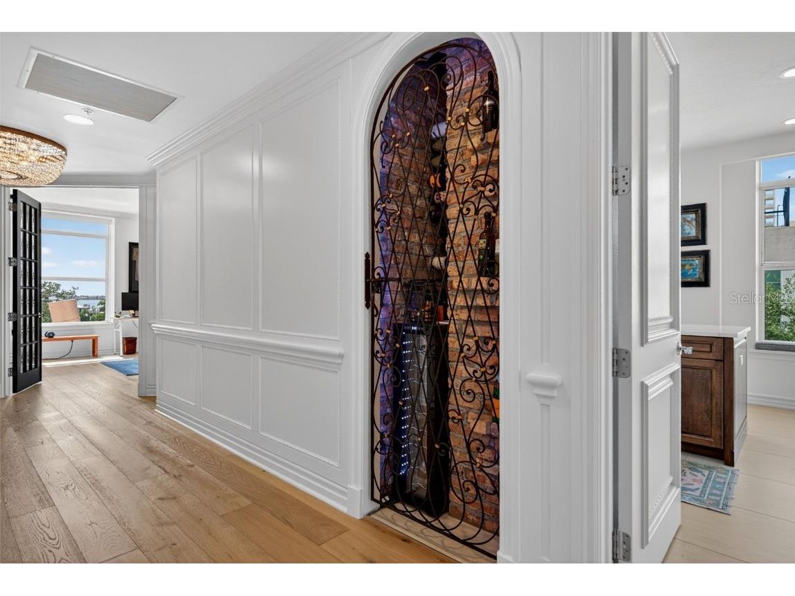 1330 Main Street #3 Sarasota FL 34236 A4665421 image7