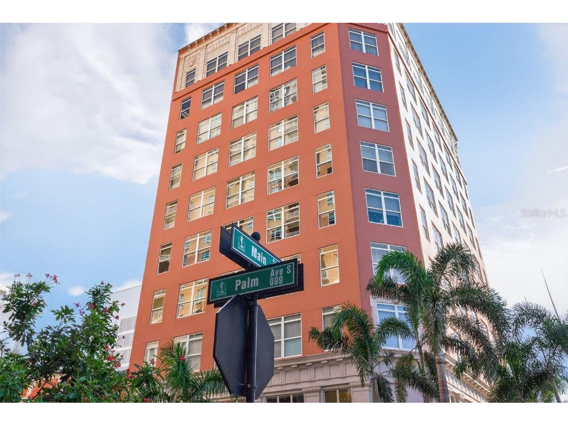 1330 Main Street #3 Sarasota FL 34236 A4665421 image73