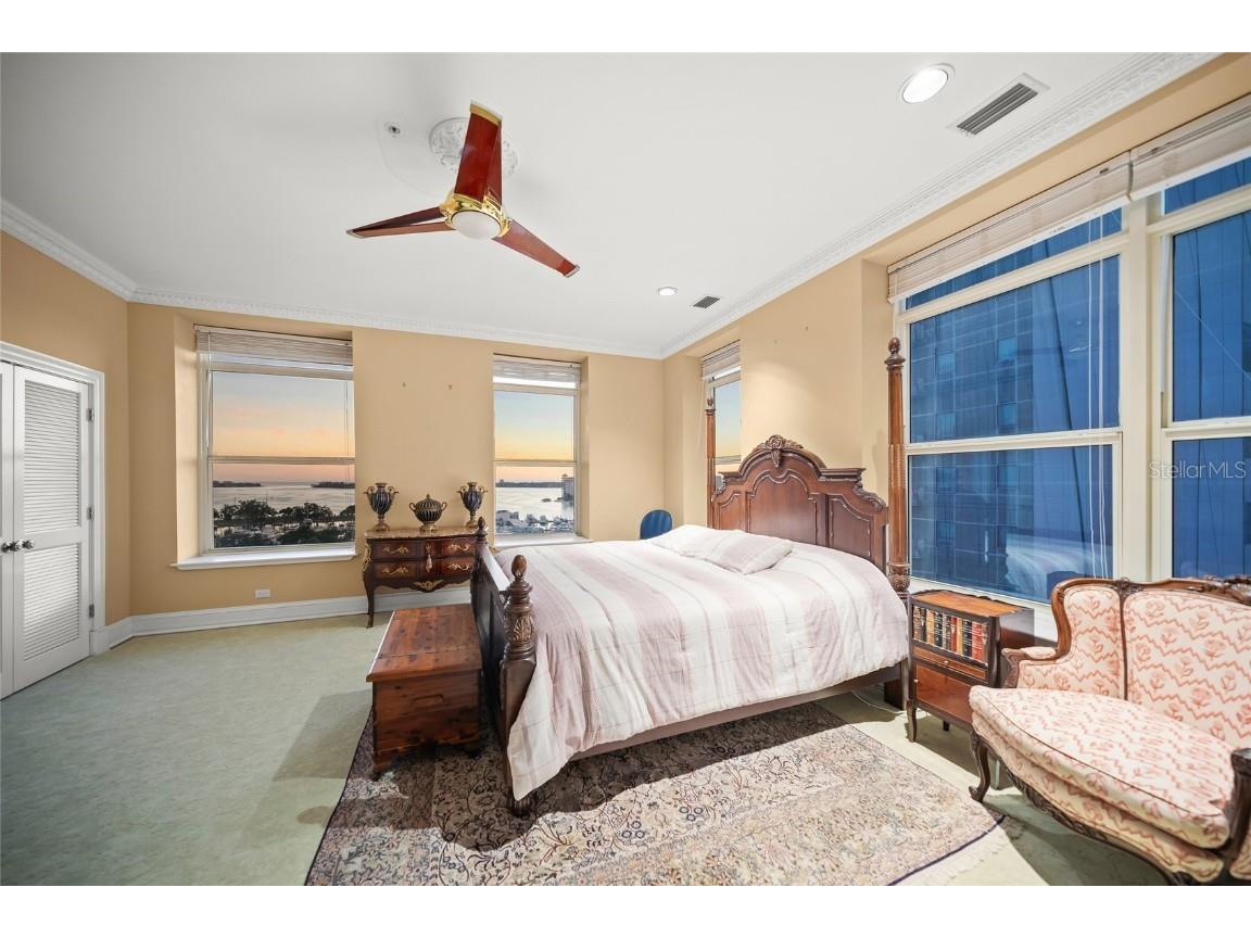 1330 Main Street #PH 9 & 10 Sarasota FL 34236 A4672442 image39