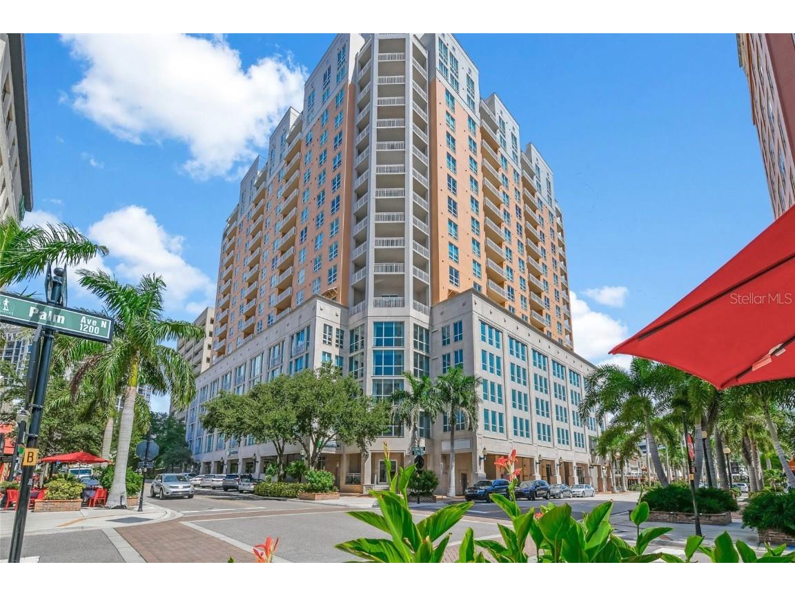 1330 Main Street #PH 9 & 10 Sarasota FL 34236 A4672442 image55