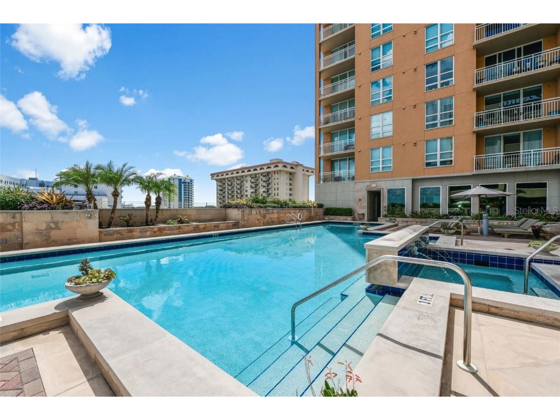 1330 Main Street #PH 9 & 10 Sarasota FL 34236 A4672442 image59