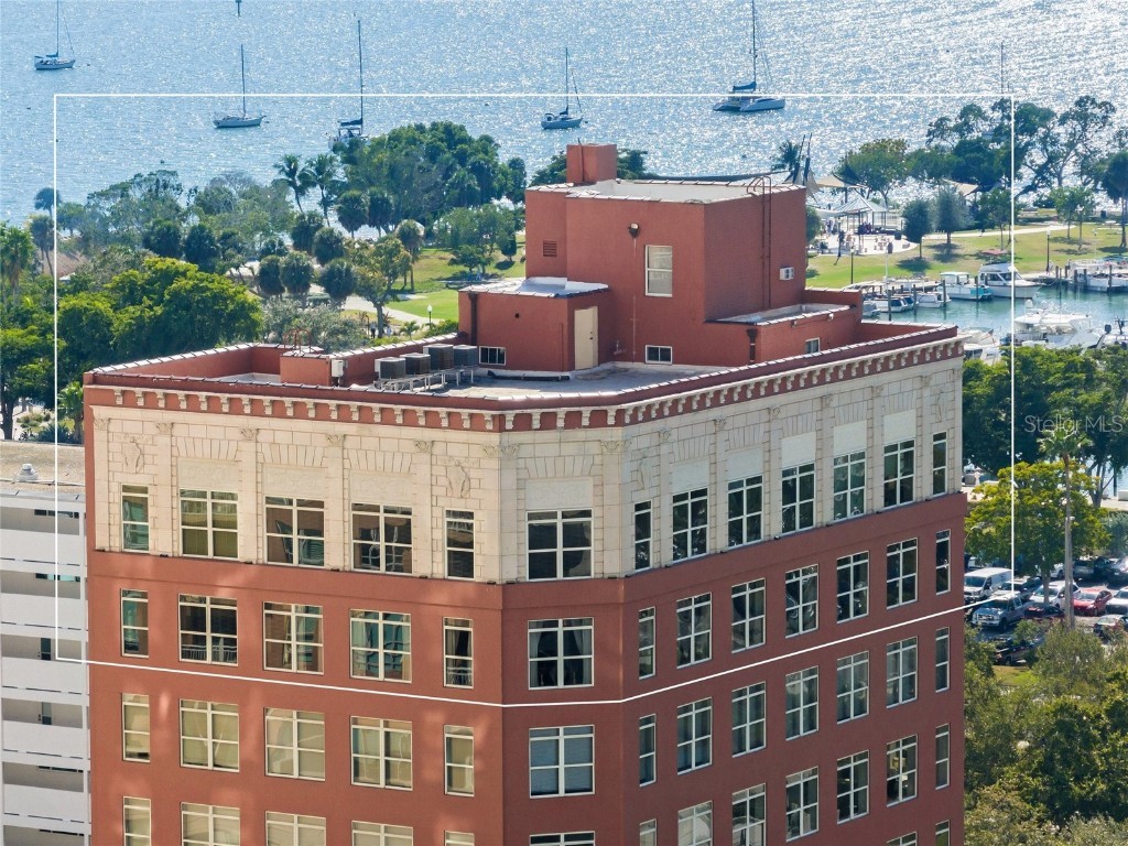 1330 Main Street #PH 9 & 10 Sarasota FL 34236 A4672442 image64