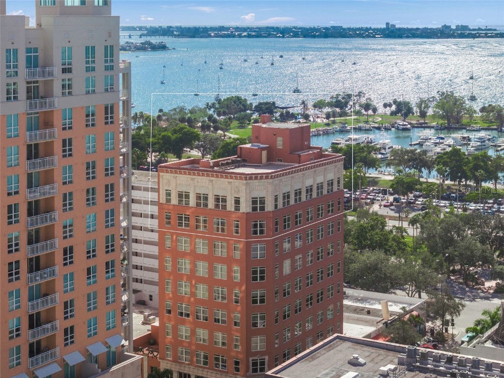 1330 Main Street #PH 9 & 10 Sarasota FL 34236 A4672442 image66