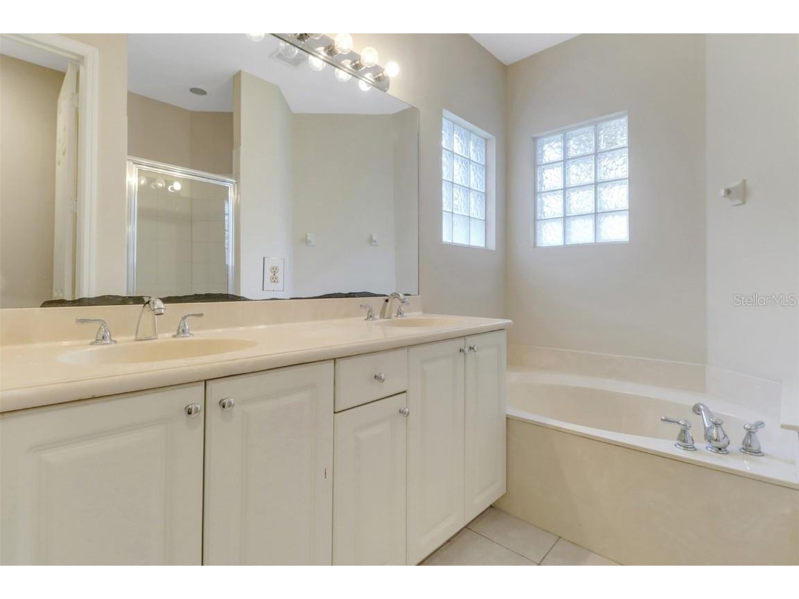 1330 Mariposa Circle #104 Naples FL 34105 TB8382972 image16